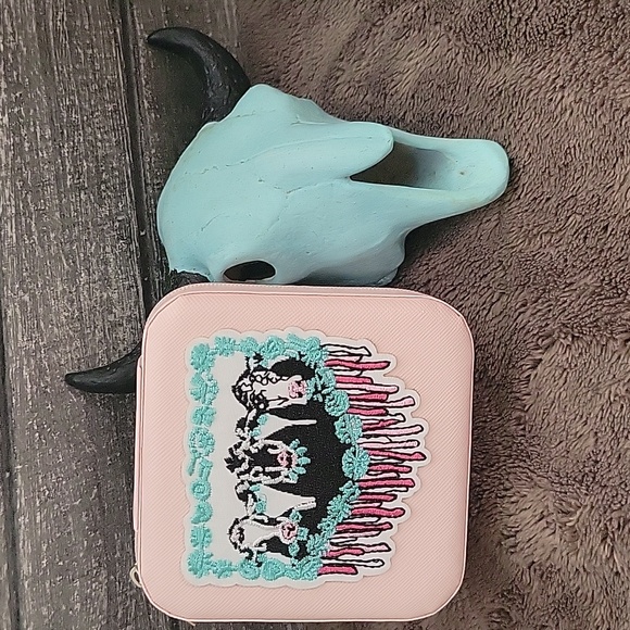 Travel Jewelry Box - Picture 1 of 6